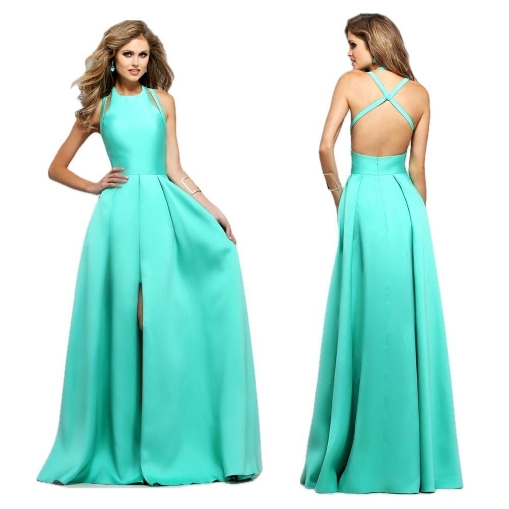 🆕 Faviana A-line Scoop Neck Satin Floor-length Split Front size 2